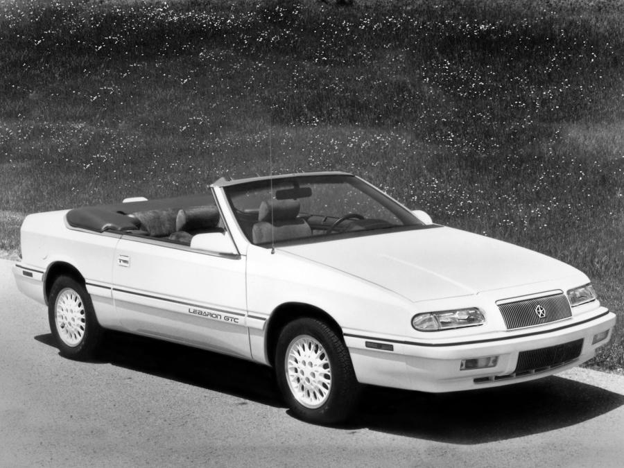  Chrysler LeBaron GTC Convertible 1992 года  (фото 2 из 3)